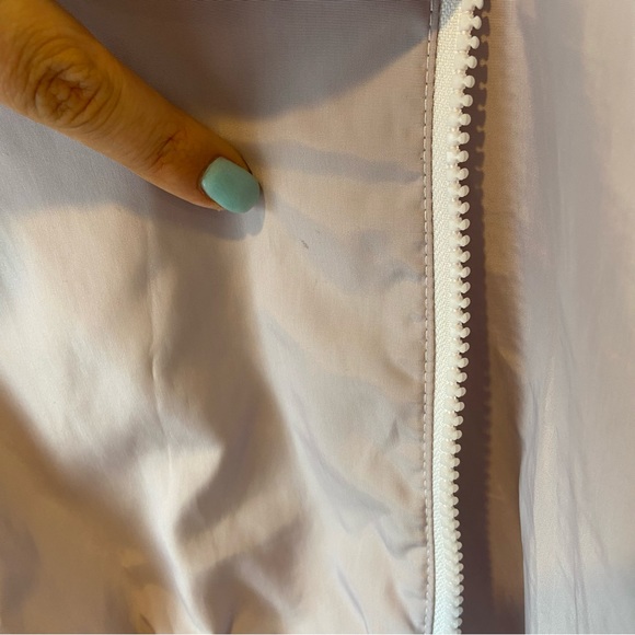 Thread and supply windbreaker light jacket - Picture 7 of 8